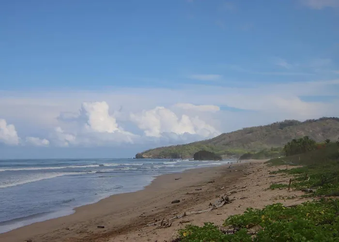 Serenity 4 Bedroom 1 Min Walk To The Santa Cruz (Guanacaste)