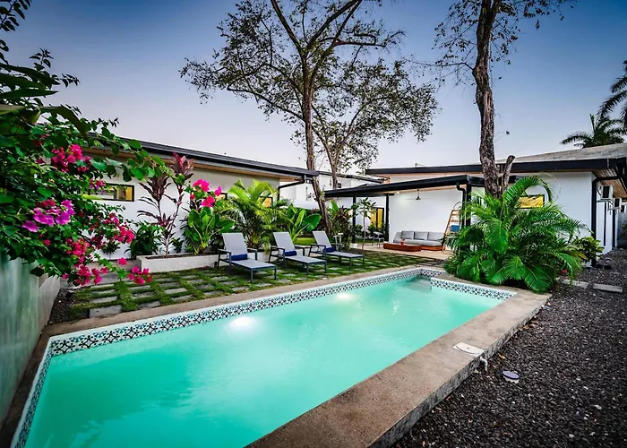 Сasa de vacaciones Serenity 4 Bedroom 1 Min Walk To The Santa Cruz (Guanacaste)