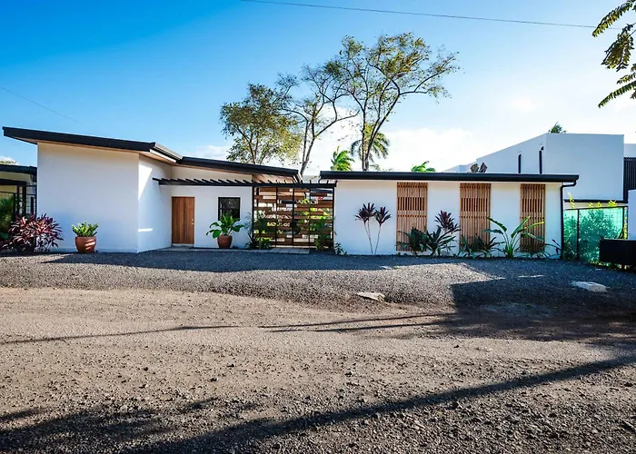 Сasa de vacaciones Serenity 4 Bedroom 1 Min Walk To The *