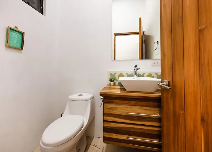 Сasa de vacaciones Serenity 4 Bedroom 1 Min Walk To The *