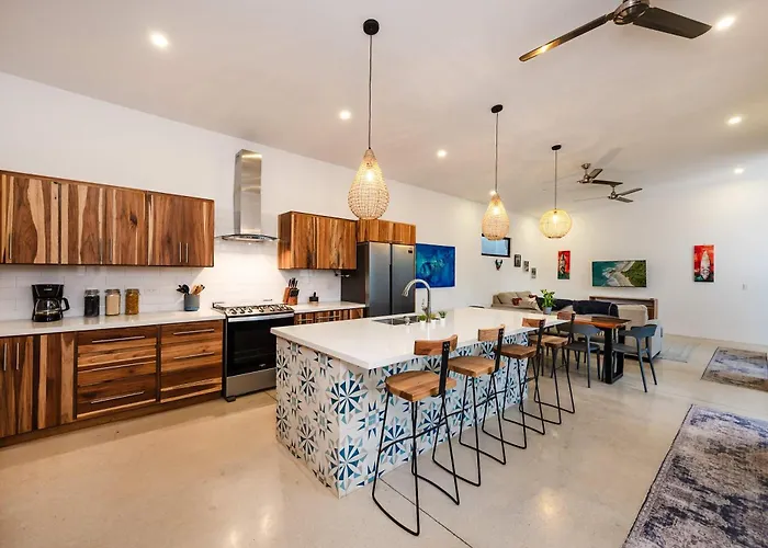 Сasa de vacaciones Serenity 4 Bedroom 1 Min Walk To The