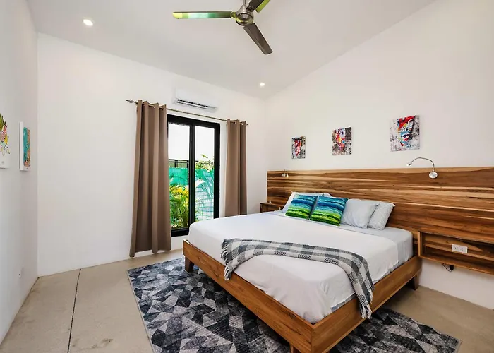 Сasa de vacaciones Serenity 4 Bedroom 1 Min Walk To The