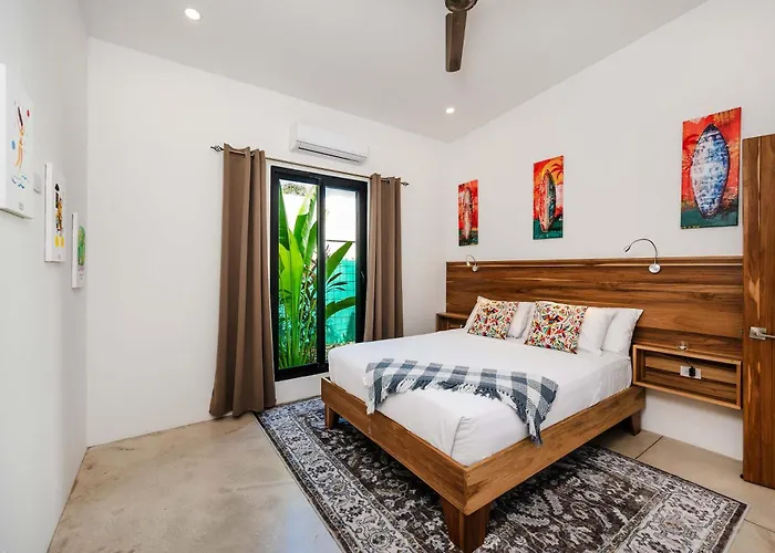 Serenity 4 Bedroom 1 Min Walk To The Сasa de vacaciones *