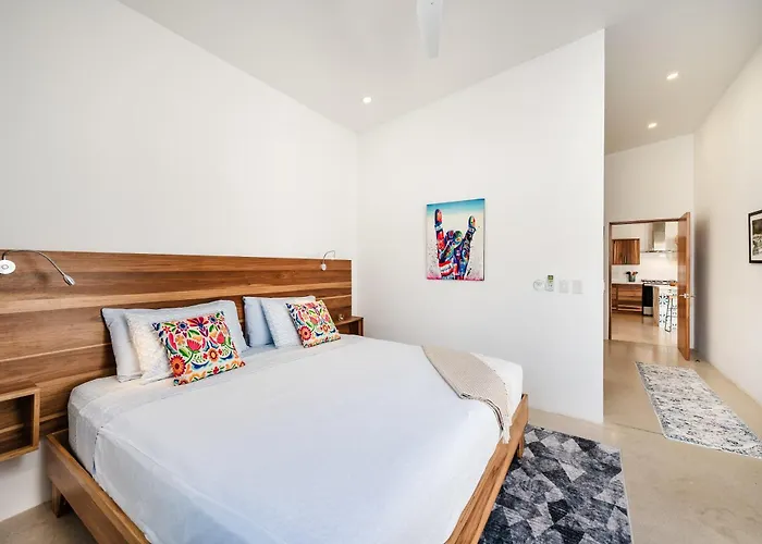 Serenity 4 Bedroom 1 Min Walk To The Сasa de vacaciones *